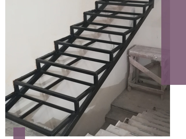 Демонтаж лестниц на металлокаркасе в Большой Камне: быстрый вывоз и разбор