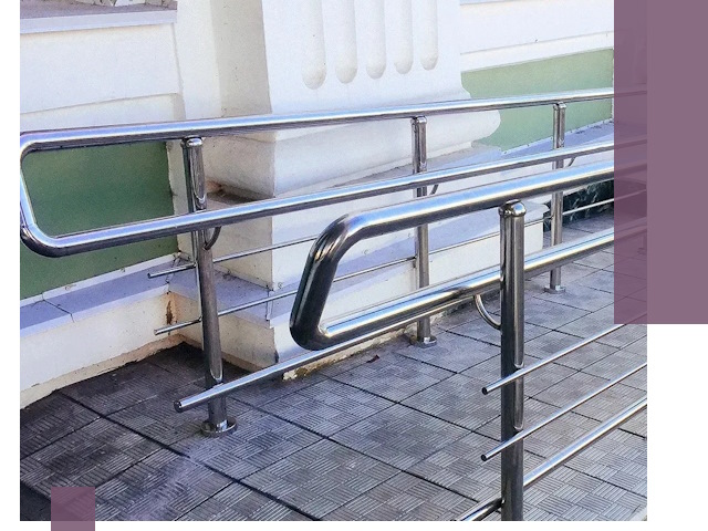 Ограждения пандусов из металла и нержавейки в Большой Камне