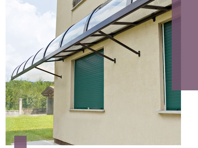 Козырьки над окнами в Большой Камне — изготовление и монтаж по выгоде