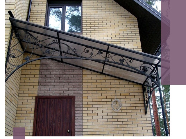 Односкатные козырьки из металла под ключ в Большой Камне