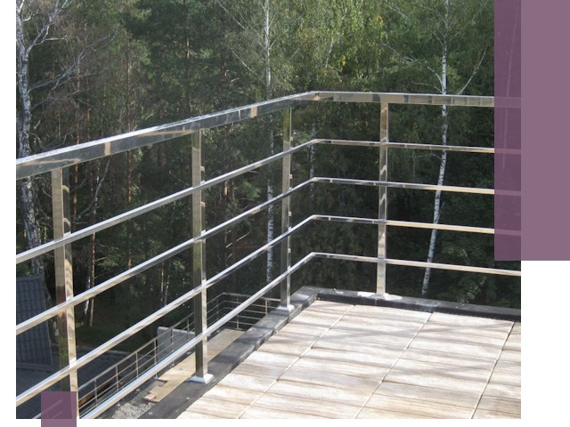 Парапеты из нержавеющей стали в Большой Камне — изготовление и монтаж