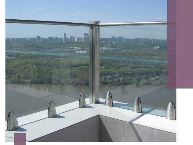 Стеклянные парапеты премиум класса в Большой Камне для домов и бизнесов